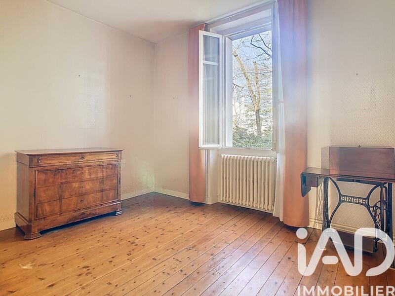 Maison - 96 m² - 5 pièces