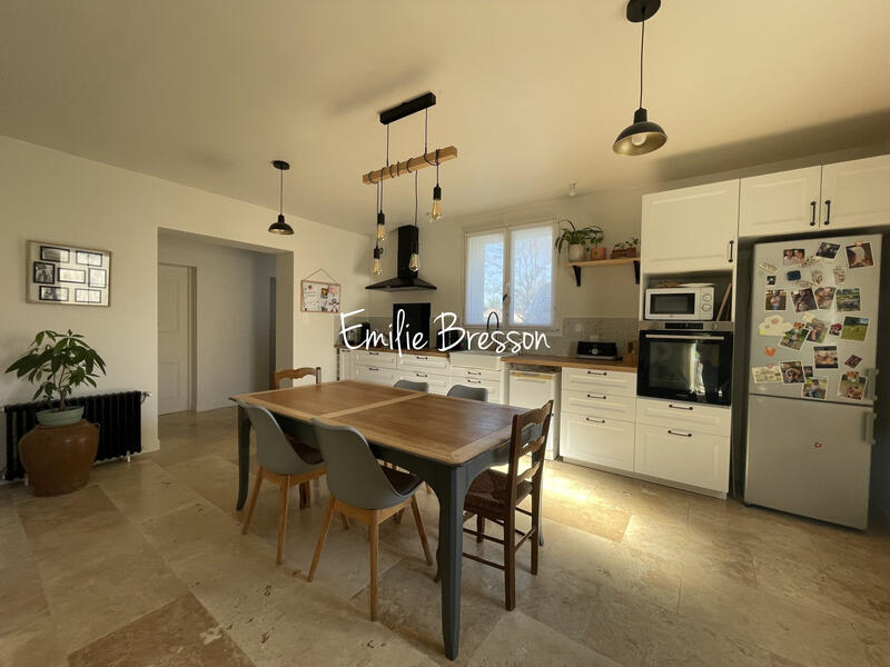 Maison - 147 m² - 5 pièces