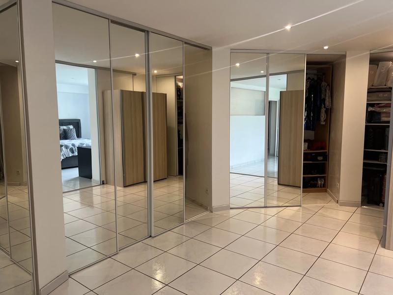 Maison - 266 m² - 7 pièces