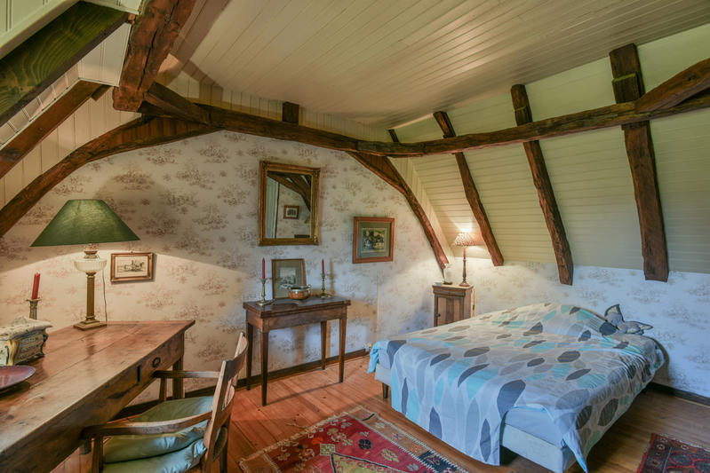 Maison - 392 m² - 15 pièces