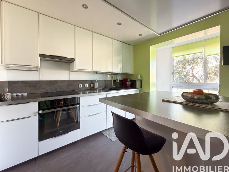 Appartement - 101 m² - 4 pièces