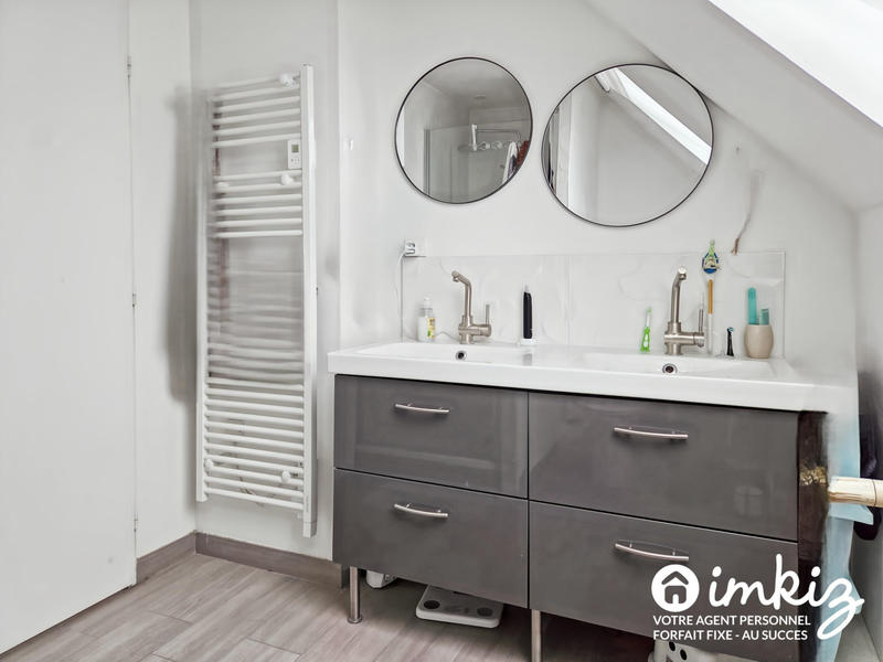 Maison - 94 m² - 5 pièces