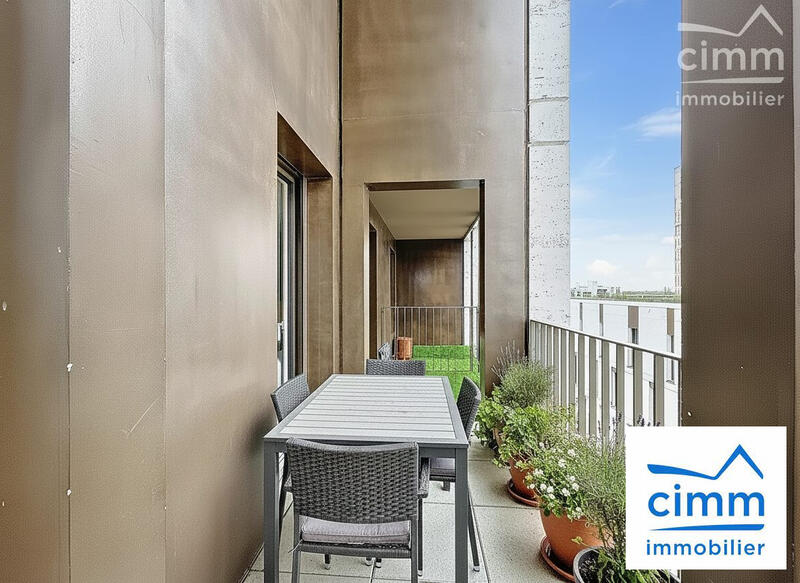 Appartement - 120 m² - 6 pièces