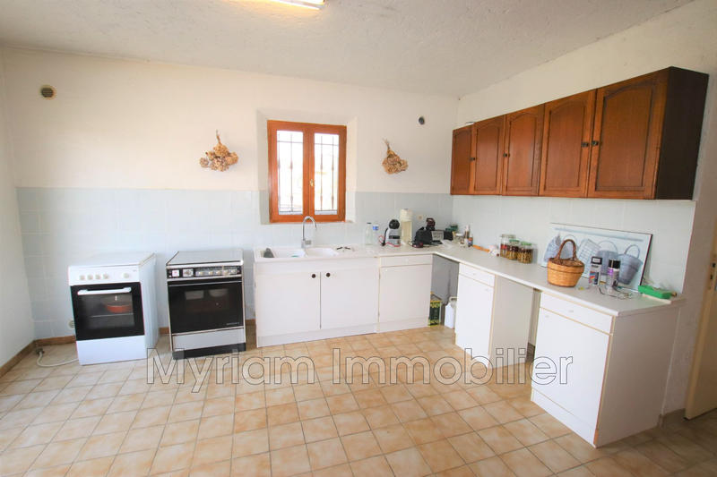 Maison - 265 m² - 5 pièces