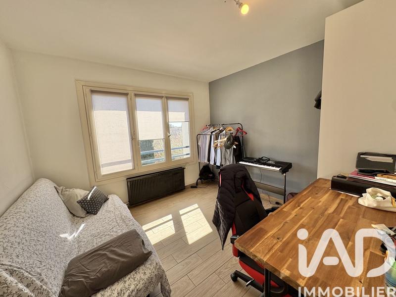 Appartement - 90 m² - 5 pièces