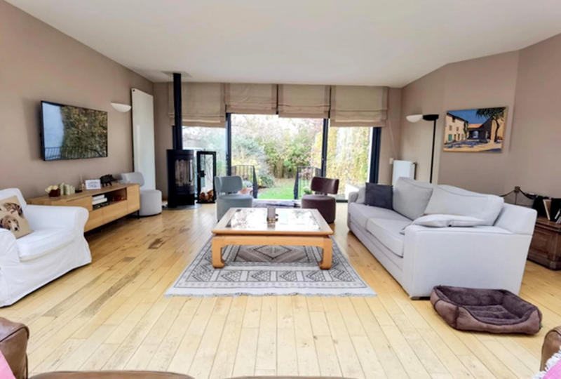 Maison - 287 m² - 7 pièces