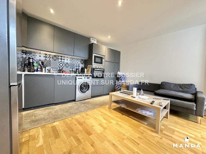 Chambre - 11 m² - 5 pièces