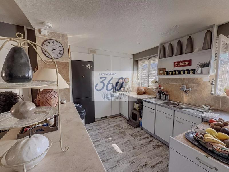 Appartement - 150 m² - 4 pièces