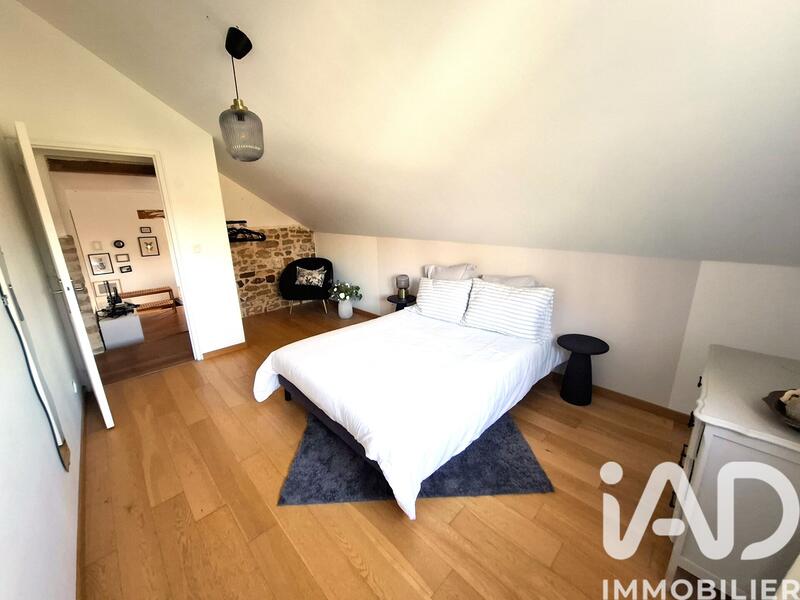 Maison - 163 m² - 7 pièces