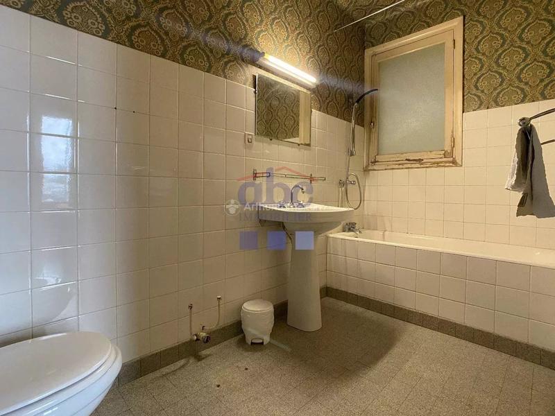 Maison - 180 m² - 10 pièces