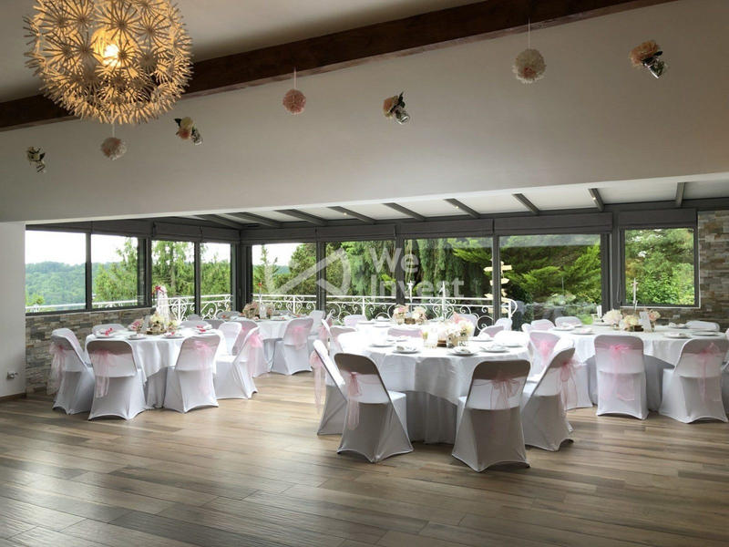 Maison - 807 m² - 30 pièces