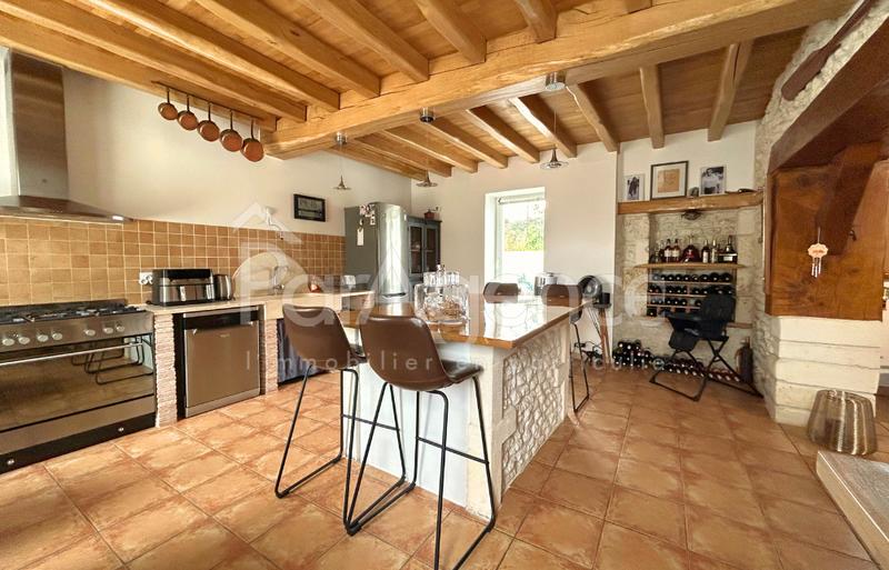 Maison - 189 m² - 6 pièces