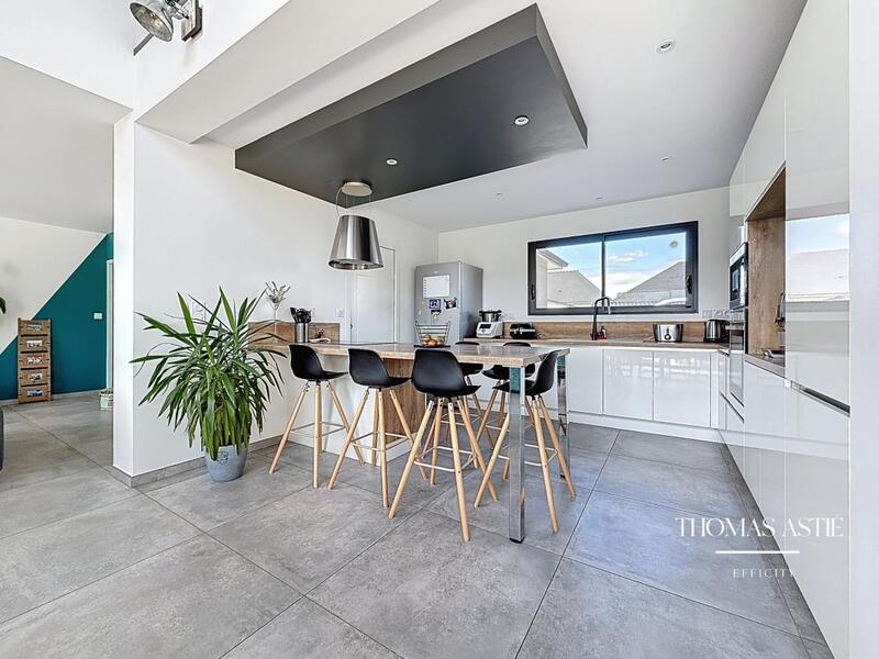 Villa - 165 m² - 7 pièces