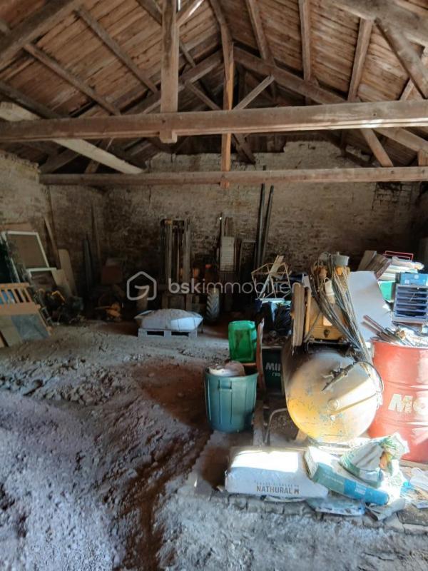 Grange - 179 m² - 1 pièce