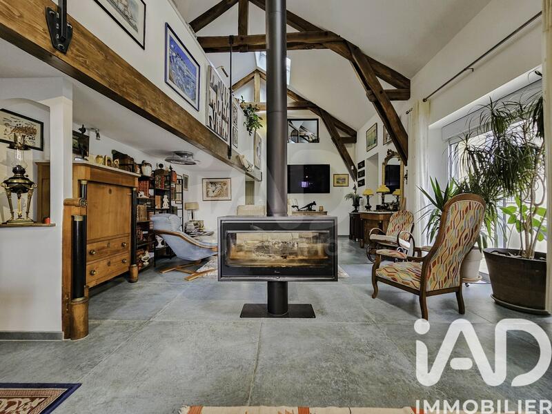 Maison de maîtres - 300 m² - 12 pièces