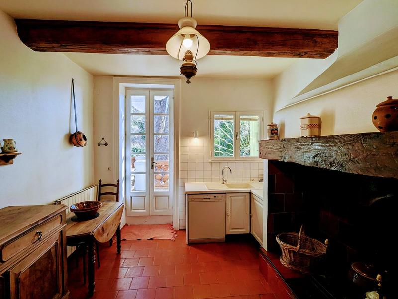 Maison - 250 m² - 8 pièces