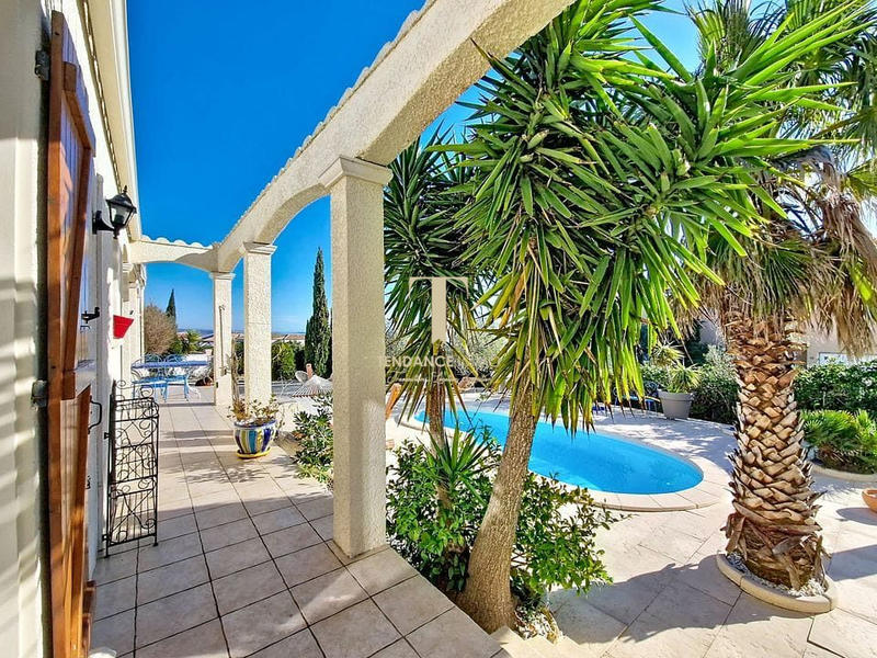 Villa - 163 m² - 6 pièces