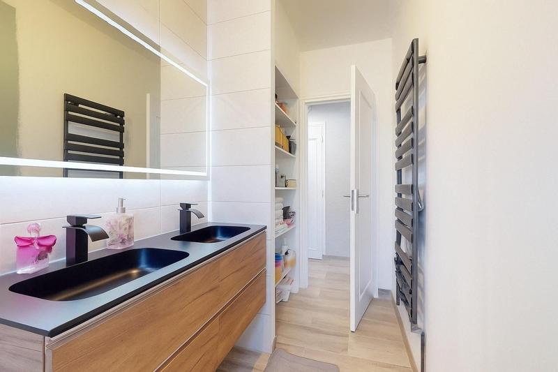 Maison - 161 m² - 7 pièces