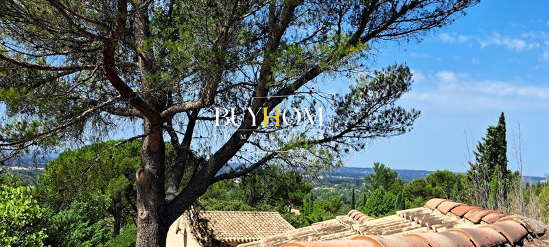 Maison - 180 m² - 5 pièces