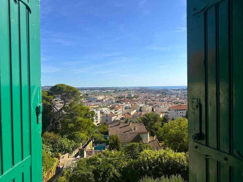 Maison - 98 m² - 5 pièces