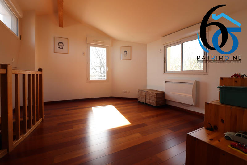 Maison - 192 m² - 6 pièces