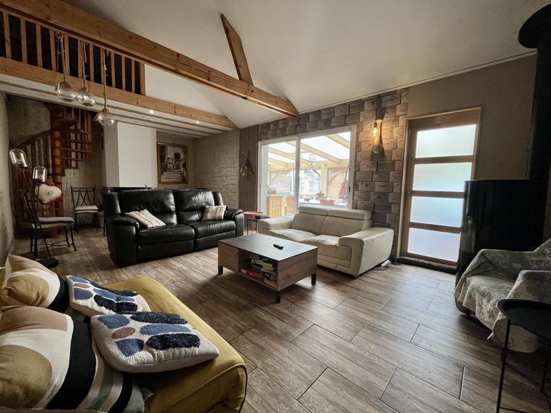 Maison traditionnelle - 170 m² - 6 pièces