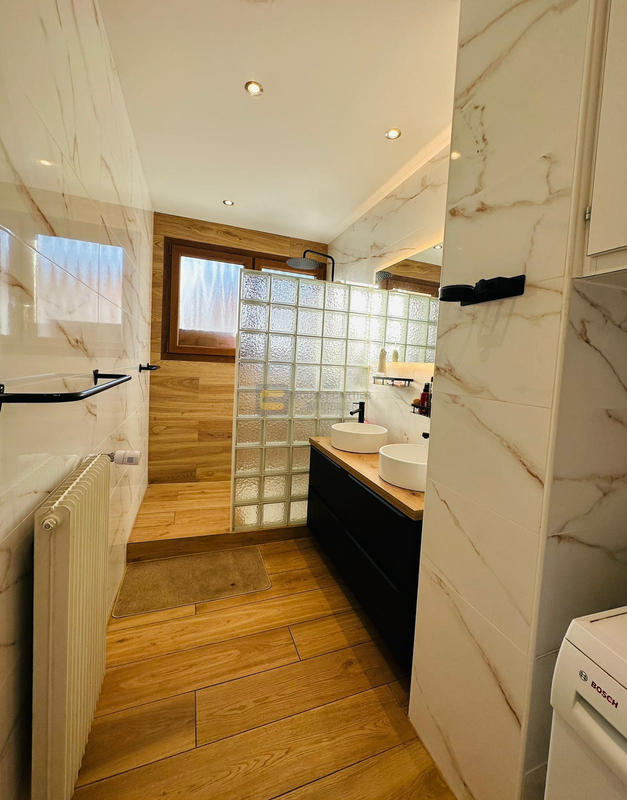 Appartement - 88 m² - 4 pièces