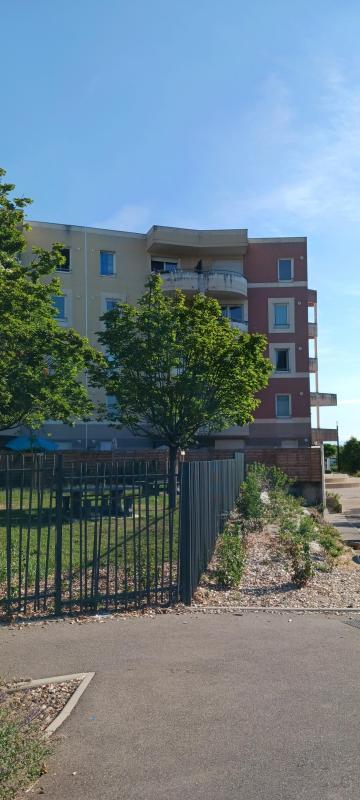 Appartement - 76 m² - 3 pièces