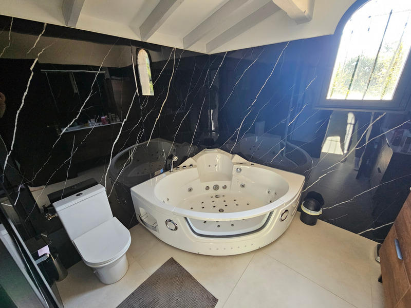 Villa - 210 m² - 7 pièces