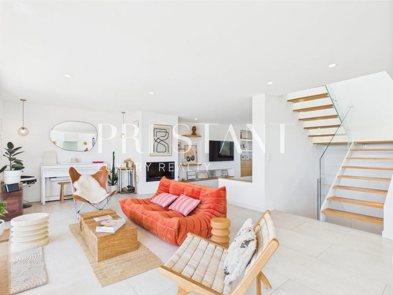 Maison - 290 m² - 10 pièces