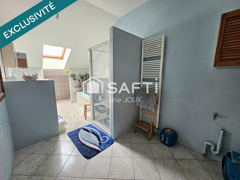 Maison - 203 m² - 6 pièces