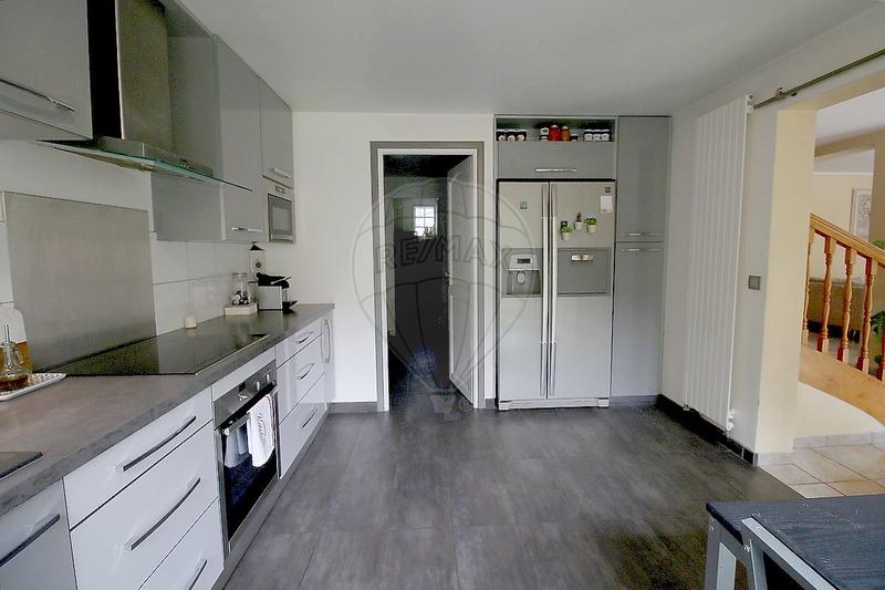 Maison - 140 m² - 7 pièces