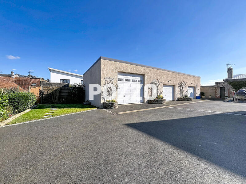 Maison - 160 m² - 8 pièces