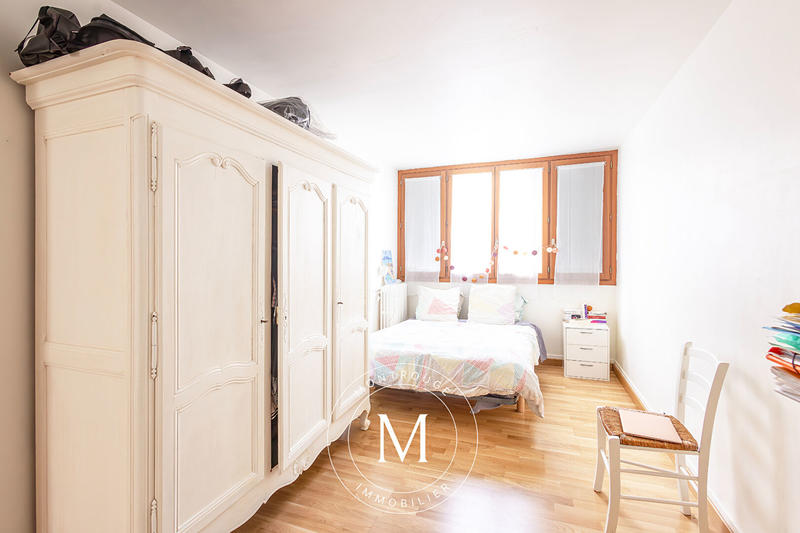 Appartement - 79 m² - 4 pièces