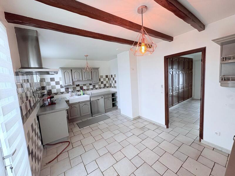 Maison - 160 m² - 7 pièces