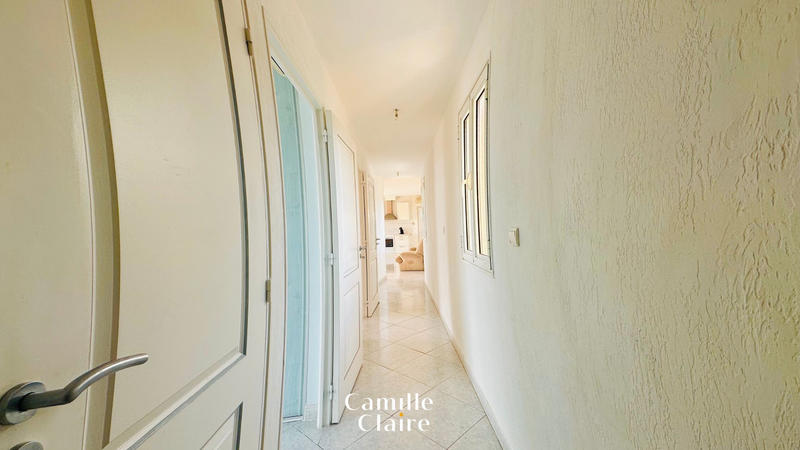 Villa - 240 m² - 10 pièces