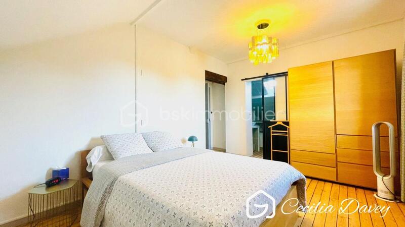 Maison ancienne - 274 m² - 10 pièces