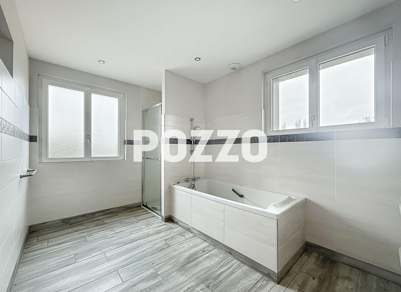 Maison - 138 m² - 5 pièces