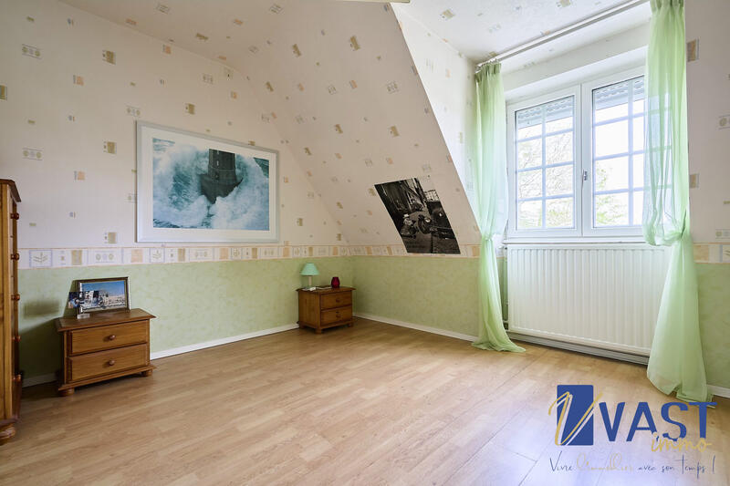 Maison - 143 m² - 6 pièces