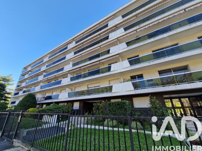 Appartement - 84 m² - 4 pièces