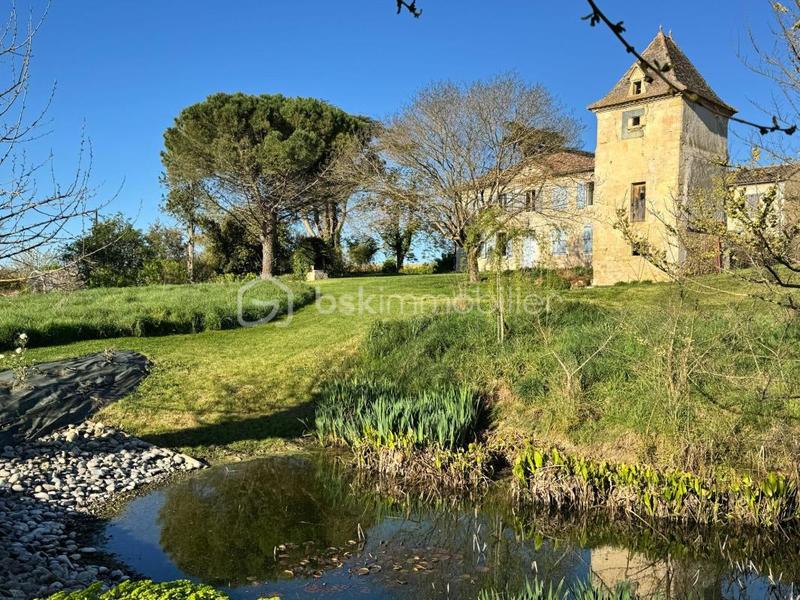 Maison en pierre - 250 m² - 8 pièces