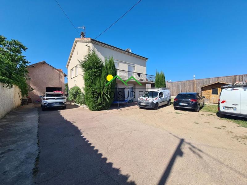 Maison - 180 m² - 7 pièces