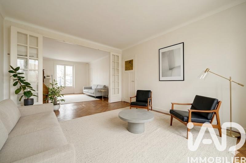 Maison de ville - 240 m² - 8 pièces