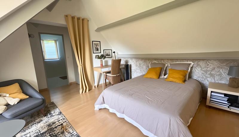 Demeure - 264 m² - 8 pièces