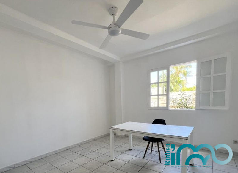 Appartement - 111 m² - 4 pièces