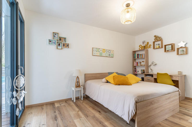 Maison - 198 m² - 7 pièces