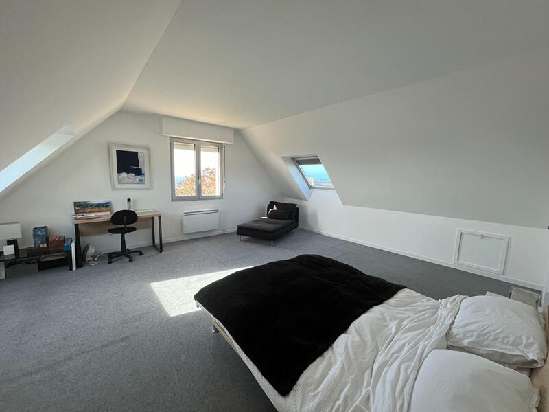 Maison - 96 m² - 4 pièces