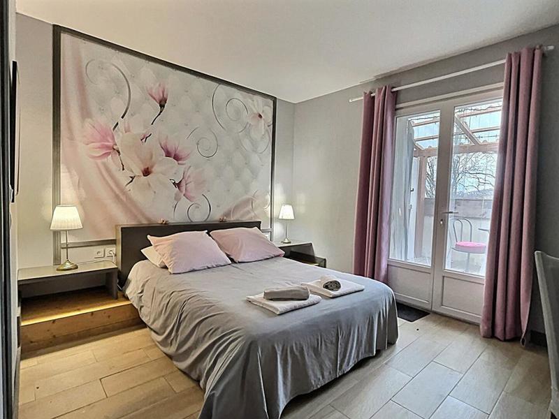 Maison - 269 m² - 9 pièces