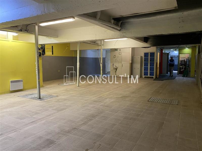 Local commercial - 210 m²