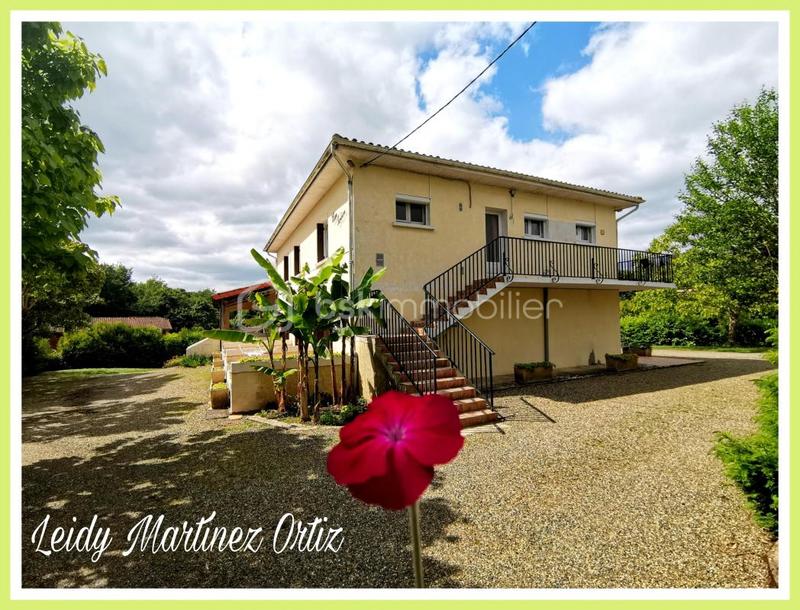 Maison - 350 m² - 21 pièces